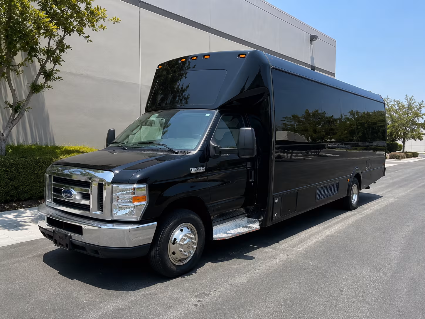 casa grande holiday party bus rental