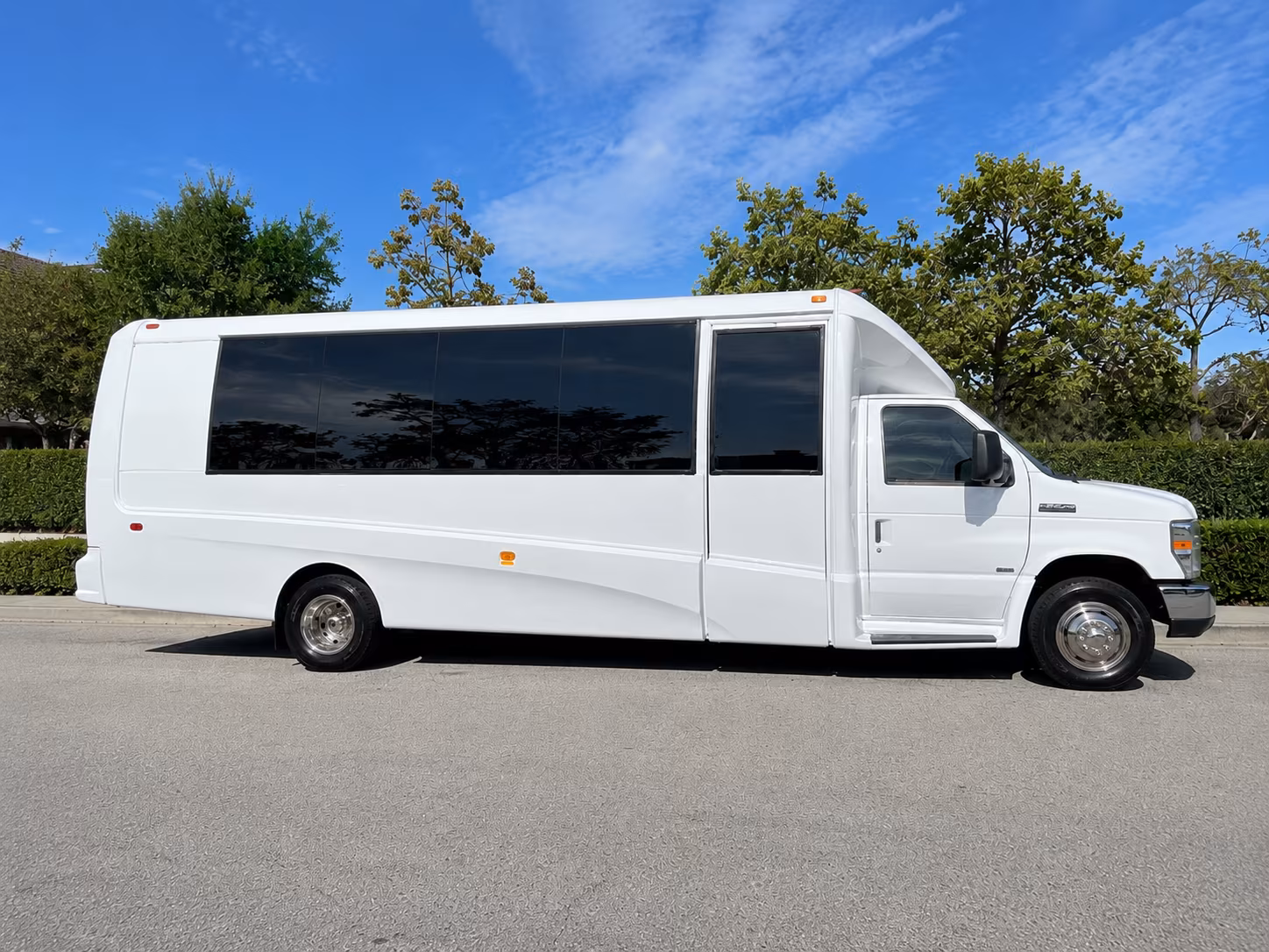 glendale bus rentals