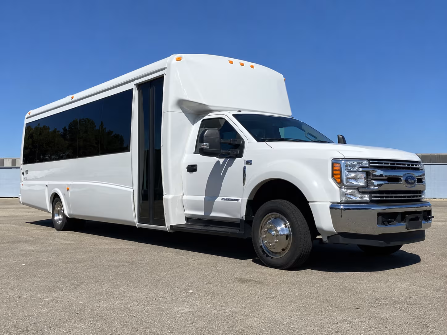 roll into willcox wine country as a group without the hassle