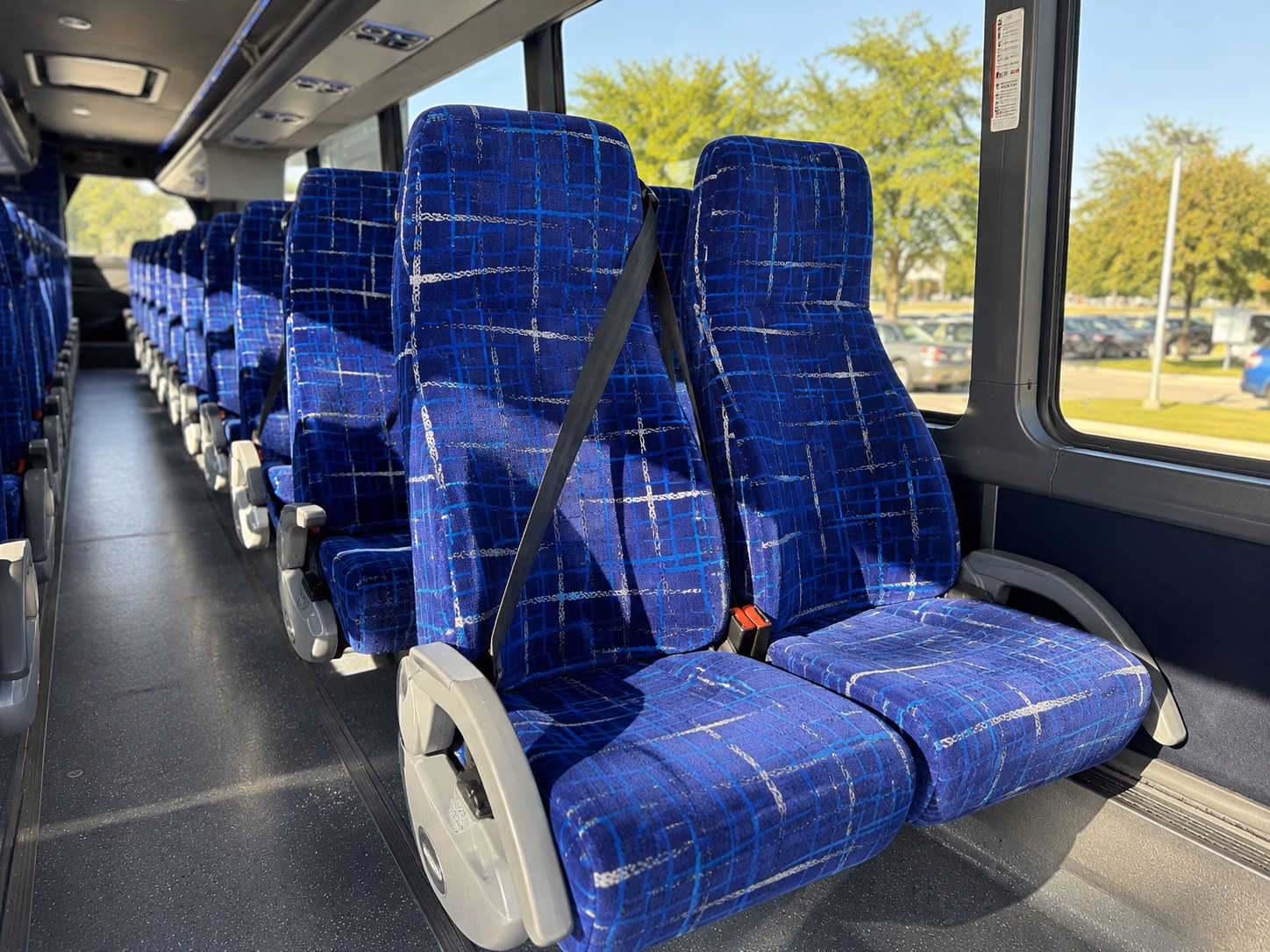 scottsdale make an entrance with scottsdale prom transportation